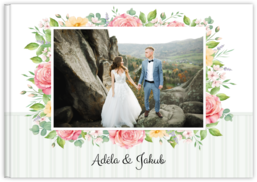 Fotokniha na šířku s pevnou vazbou a kvalitním papírem - Skyland wedding