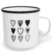 Hrnek plecháček s potiskem na míru - Černobílá srdíčka
