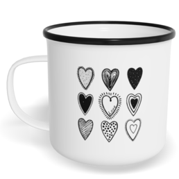 Hrnek plecháček s potiskem na míru - Černobílá srdíčka
