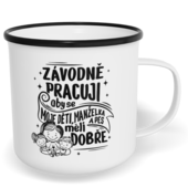 Hrnek plecháček s potiskem na míru - Závodně pracuji